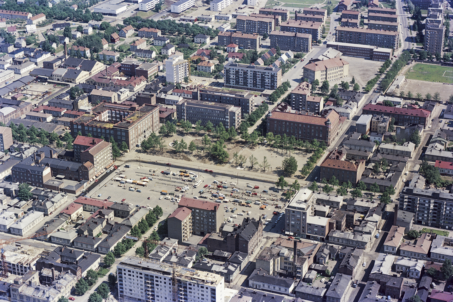 Picture of a city taken from the air.